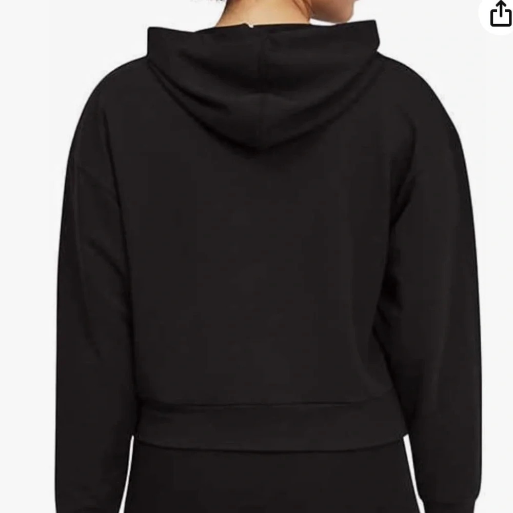 PUMA Women's Amplified Cropped Hoodie Black Size Medium - Picture 2 of 7